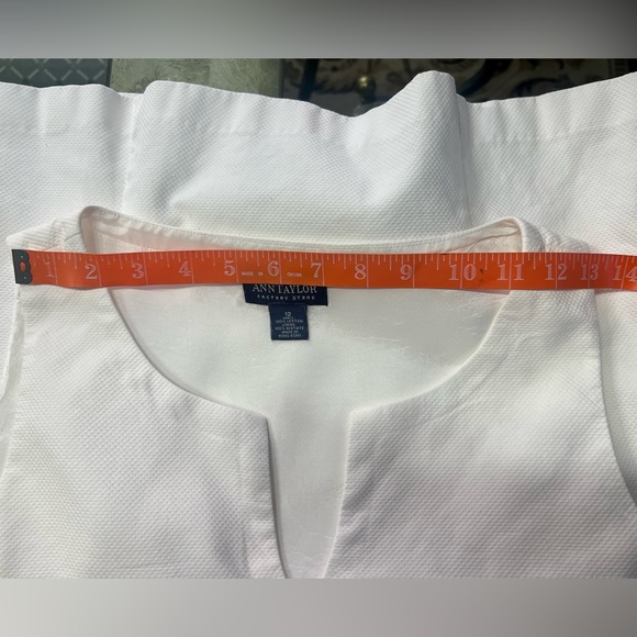 ANN TAYLOR Factory Select White Sleeveless Cotton Round Open V Neck Top - Picture 13 of 14